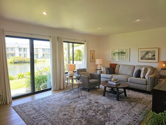 3850 Rio Road 42, Carmel, CA 93923