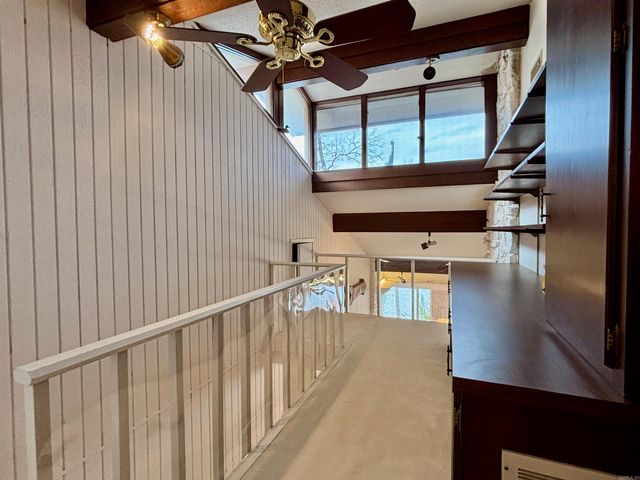 135 Iroquois Dr, Cherokee Village, AR 72529