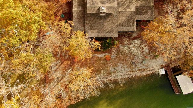 135 Iroquois Dr, Cherokee Village, AR 72529