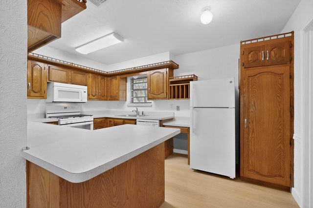 213 Gregory Drive, Desoto, TX 75115