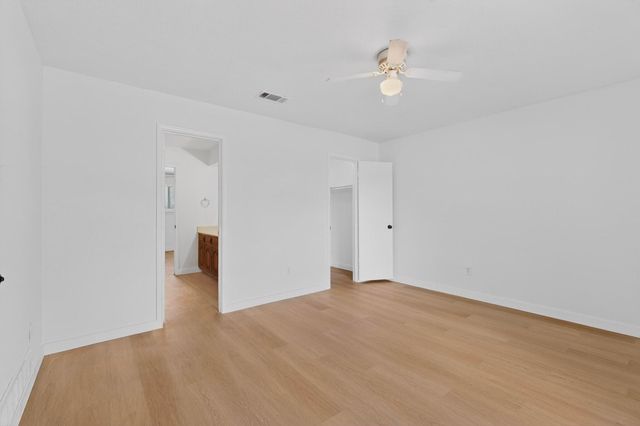 213 Gregory Drive, Desoto, TX 75115