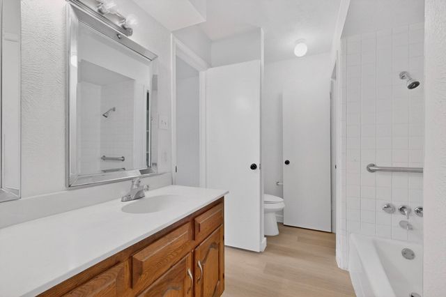 213 Gregory Drive, Desoto, TX 75115