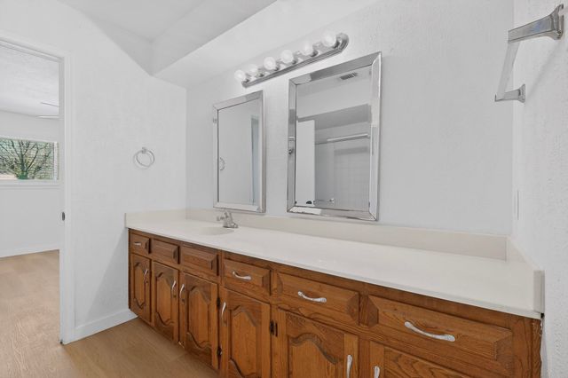 213 Gregory Drive, Desoto, TX 75115