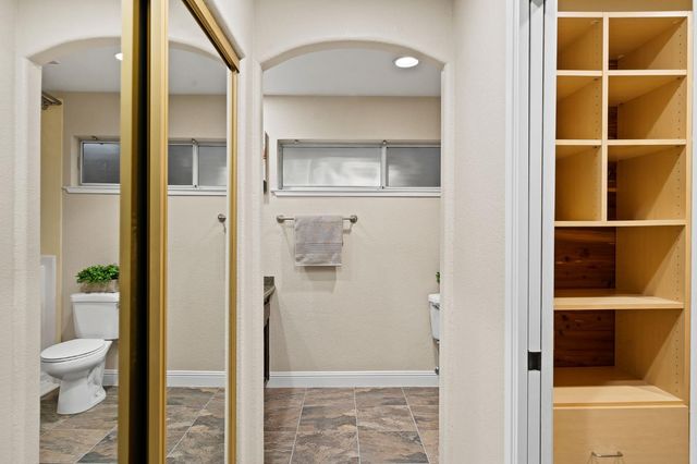 7523 Sunfaire Ln, Sacramento, CA 95828