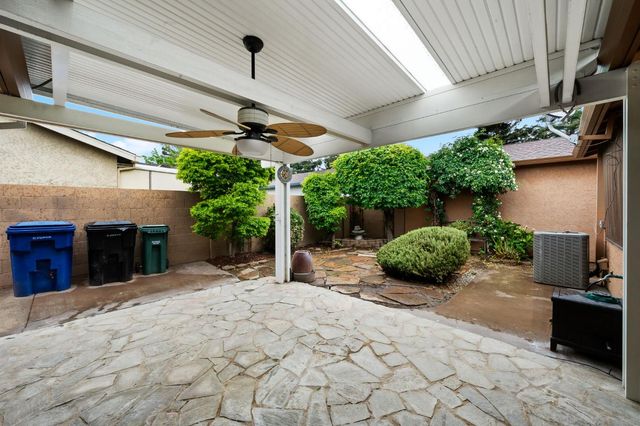 7523 Sunfaire Ln, Sacramento, CA 95828