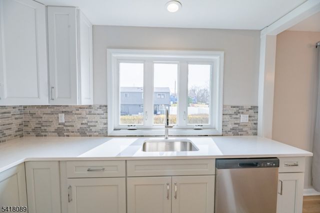 9 Montrose Rd, Franklin Twp., NJ 08873