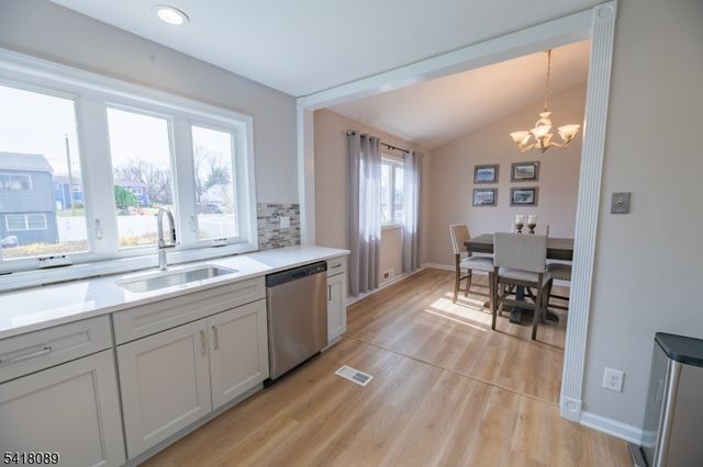 9 Montrose Rd, Franklin Twp., NJ 08873
