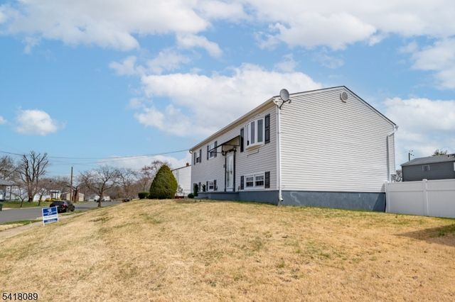 9 Montrose Rd, Franklin Twp., NJ 08873