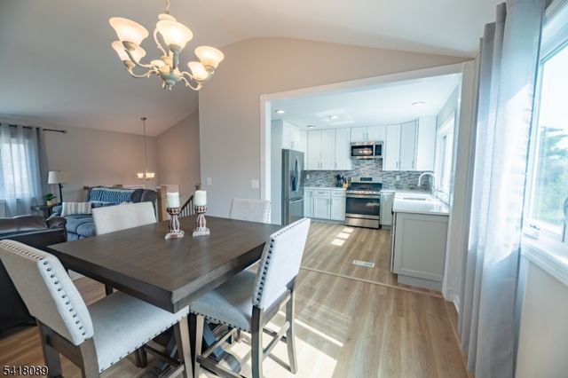 9 Montrose Rd, Franklin Twp., NJ 08873