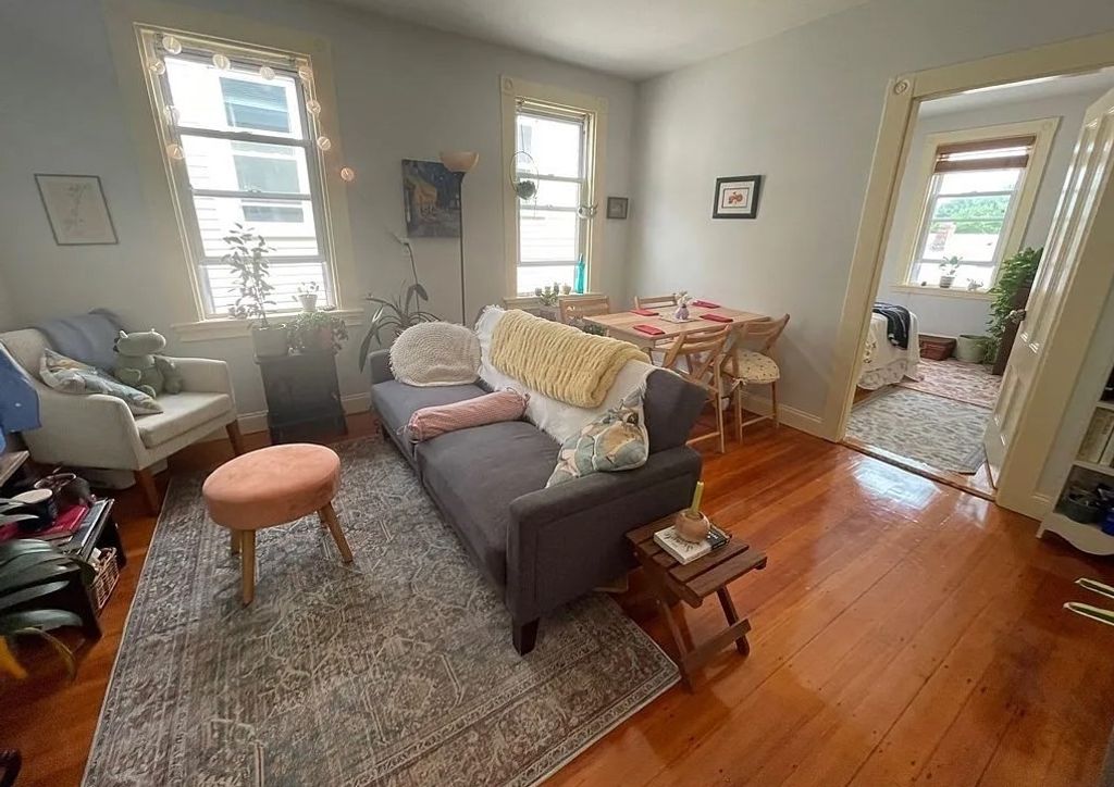 787 Boylston St 3, Brookline, MA 02467