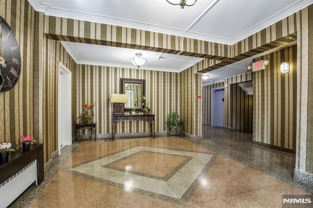2350 Linwood Avenue 4E, Fort Lee, NJ 07024