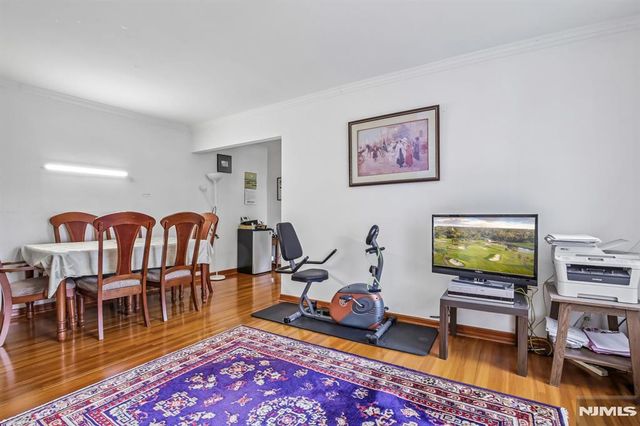 2350 Linwood Avenue 4E, Fort Lee, NJ 07024