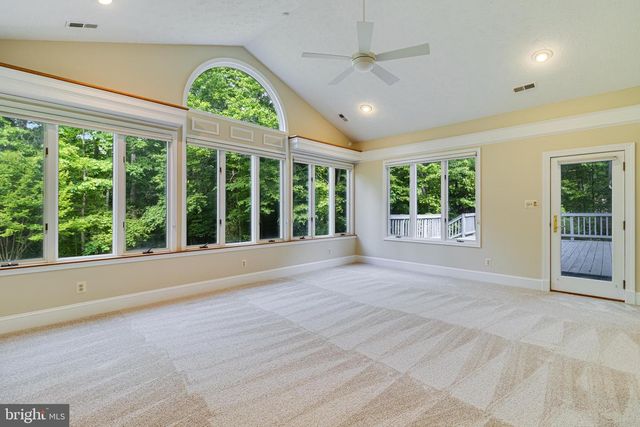 37287 E LAKELAND DR, Mechanicsville, MD 20659