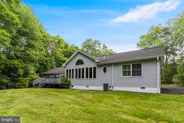 37287 E LAKELAND DR, Mechanicsville, MD 20659