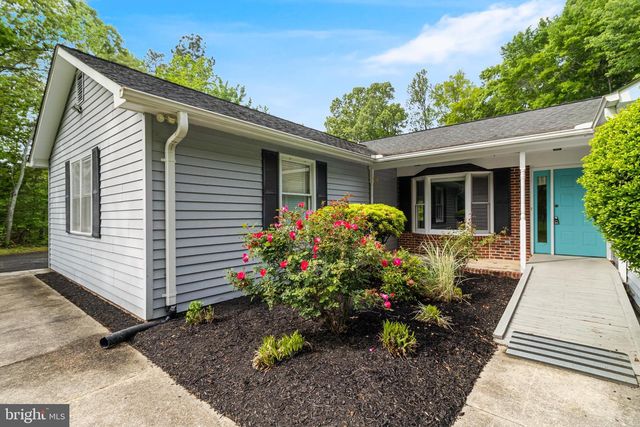 37287 E LAKELAND DR, Mechanicsville, MD 20659
