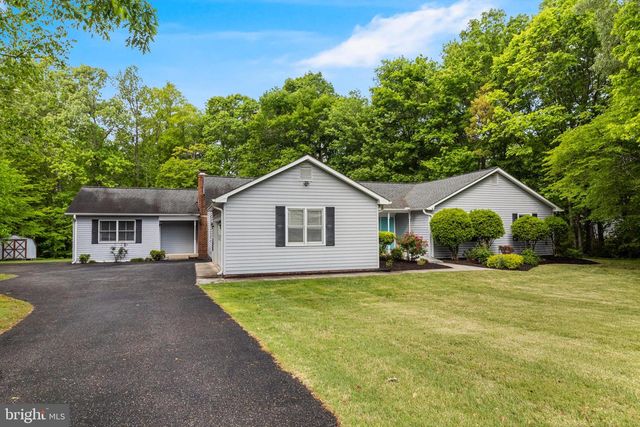37287 E LAKELAND DR, Mechanicsville, MD 20659
