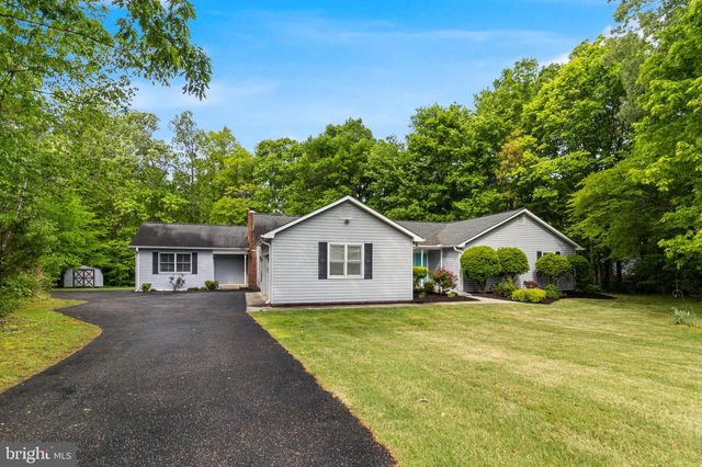 37287 E LAKELAND DR, Mechanicsville, MD 20659