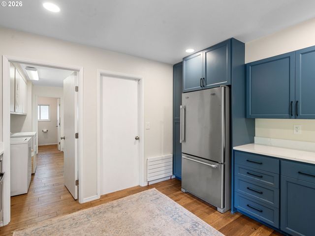 3945 PARKER Rd, West Linn, OR 97068