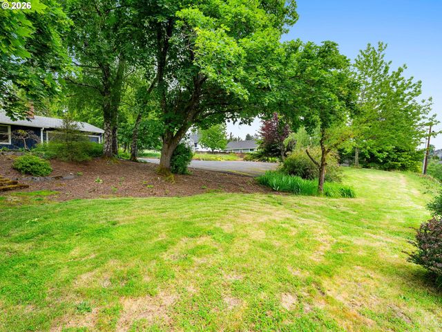 3945 PARKER Rd, West Linn, OR 97068