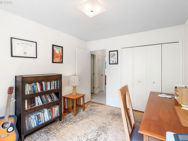 3945 PARKER Rd, West Linn, OR 97068