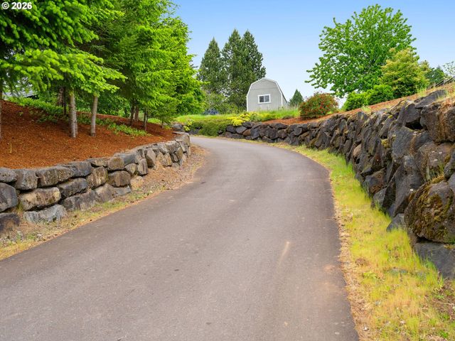 3945 PARKER Rd, West Linn, OR 97068