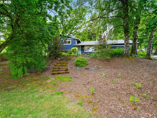 3945 PARKER Rd, West Linn, OR 97068