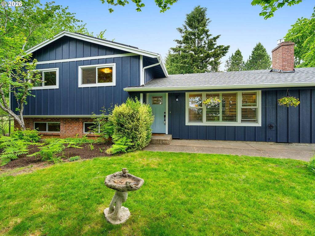 3945 PARKER Rd, West Linn, OR 97068