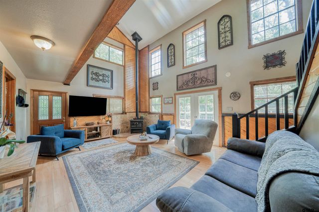 15818 Mountainview Rd, Winona, TX 75792