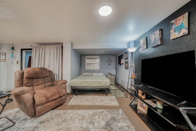 15818 Mountainview Rd, Winona, TX 75792