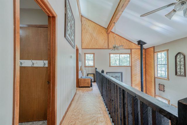 15818 Mountainview Rd, Winona, TX 75792