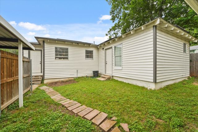 3350 Glenhaven Boulevard, Dallas, TX 75211