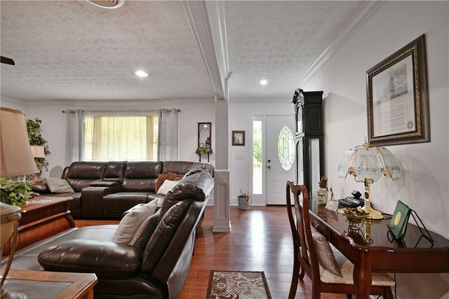 208 Sheffield Court, Easley, SC 29642