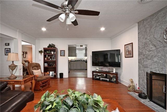 208 Sheffield Court, Easley, SC 29642