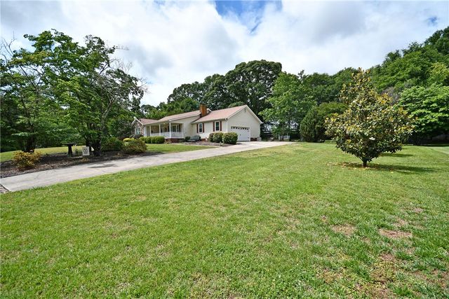 208 Sheffield Court, Easley, SC 29642