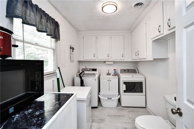 208 Sheffield Court, Easley, SC 29642