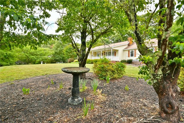 208 Sheffield Court, Easley, SC 29642