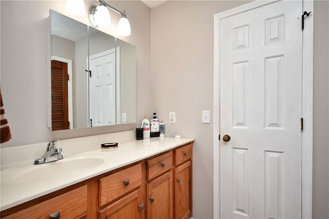 208 Sheffield Court, Easley, SC 29642