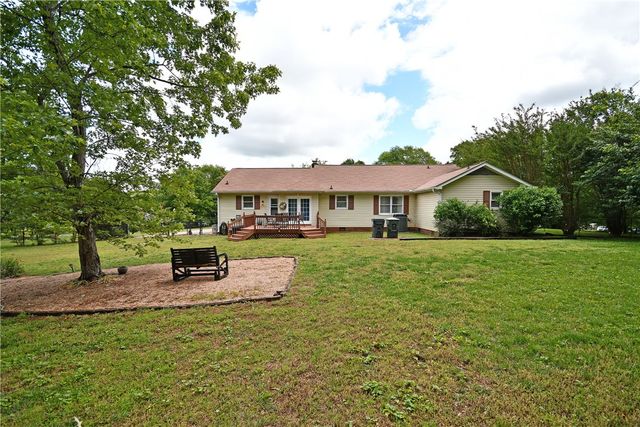 208 Sheffield Court, Easley, SC 29642