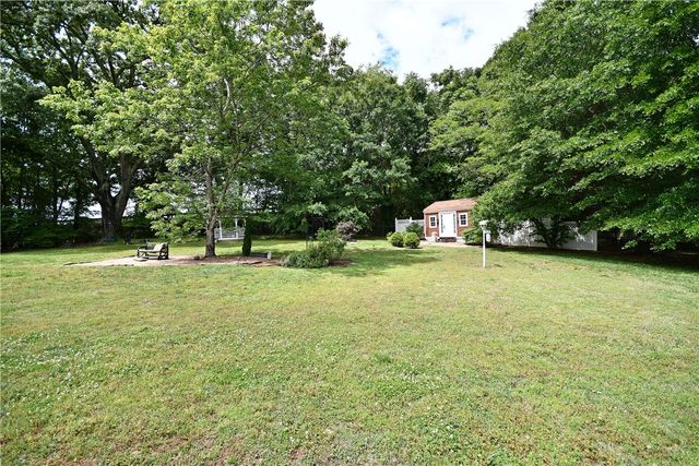 208 Sheffield Court, Easley, SC 29642