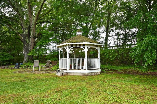 208 Sheffield Court, Easley, SC 29642