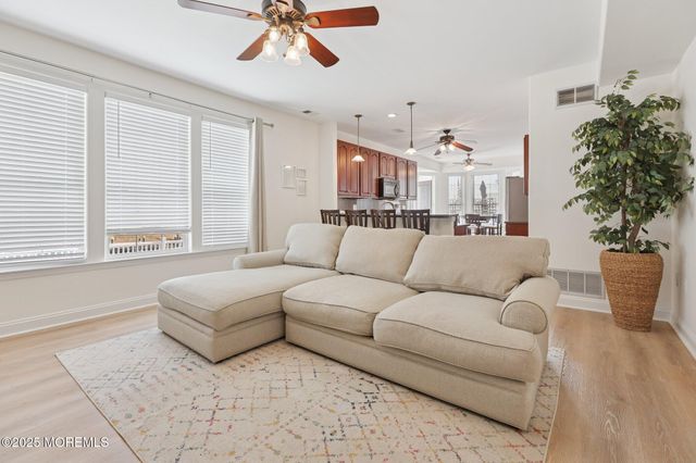 26 Bowsprit Drive, Bayville, NJ 08721