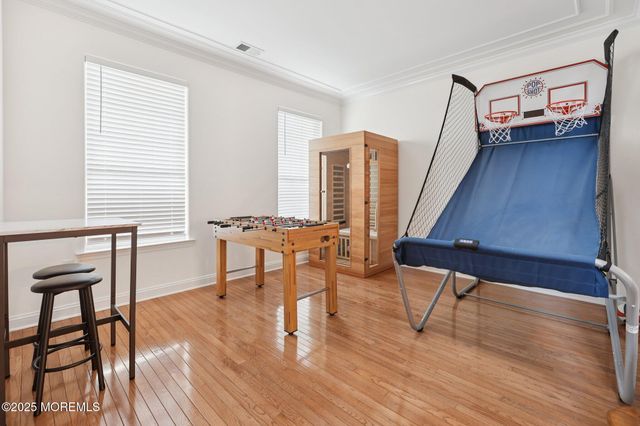 26 Bowsprit Drive, Bayville, NJ 08721