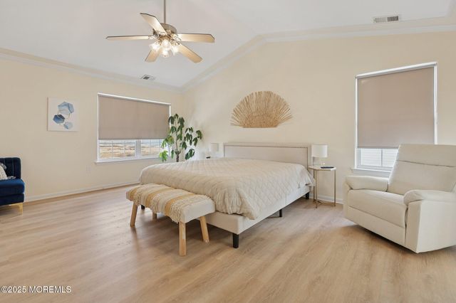 26 Bowsprit Drive, Bayville, NJ 08721