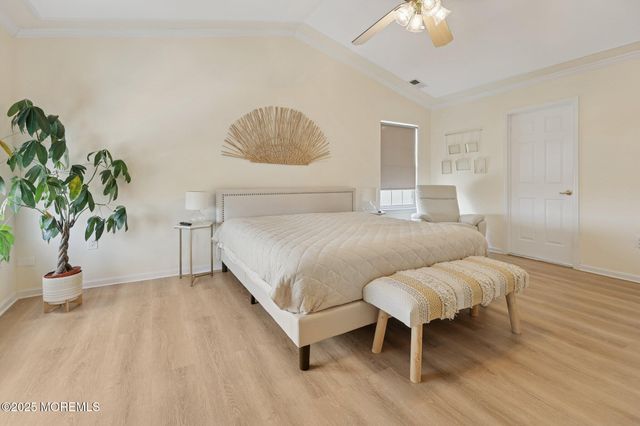 26 Bowsprit Drive, Bayville, NJ 08721