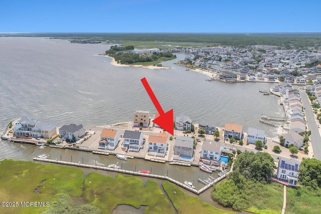 26 Bowsprit Drive, Bayville, NJ 08721