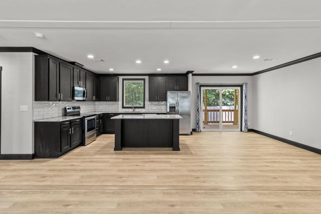 505 Harbor Point Drive, Trinity, TX 75862