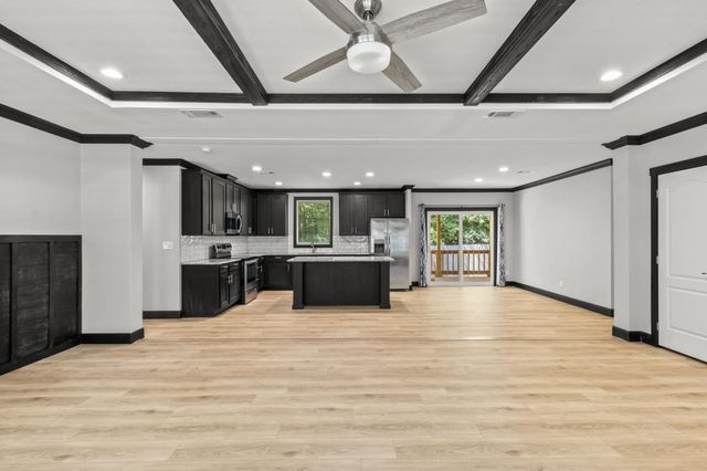 505 Harbor Point Drive, Trinity, TX 75862