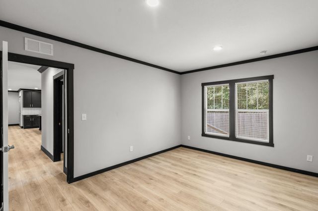 505 Harbor Point Drive, Trinity, TX 75862