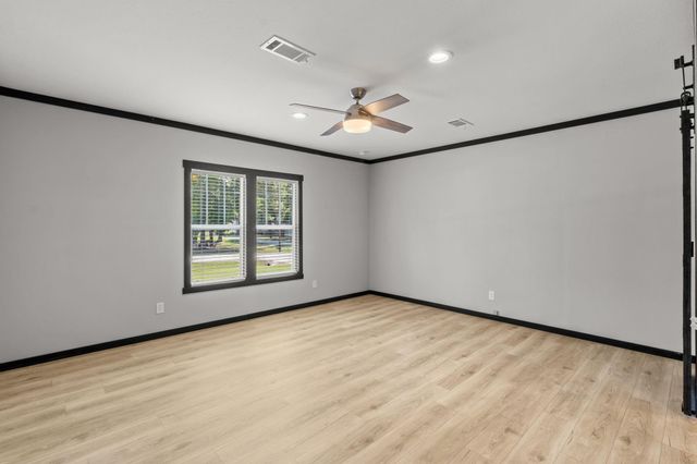 505 Harbor Point Drive, Trinity, TX 75862