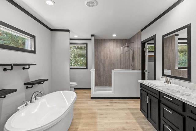 505 Harbor Point Drive, Trinity, TX 75862